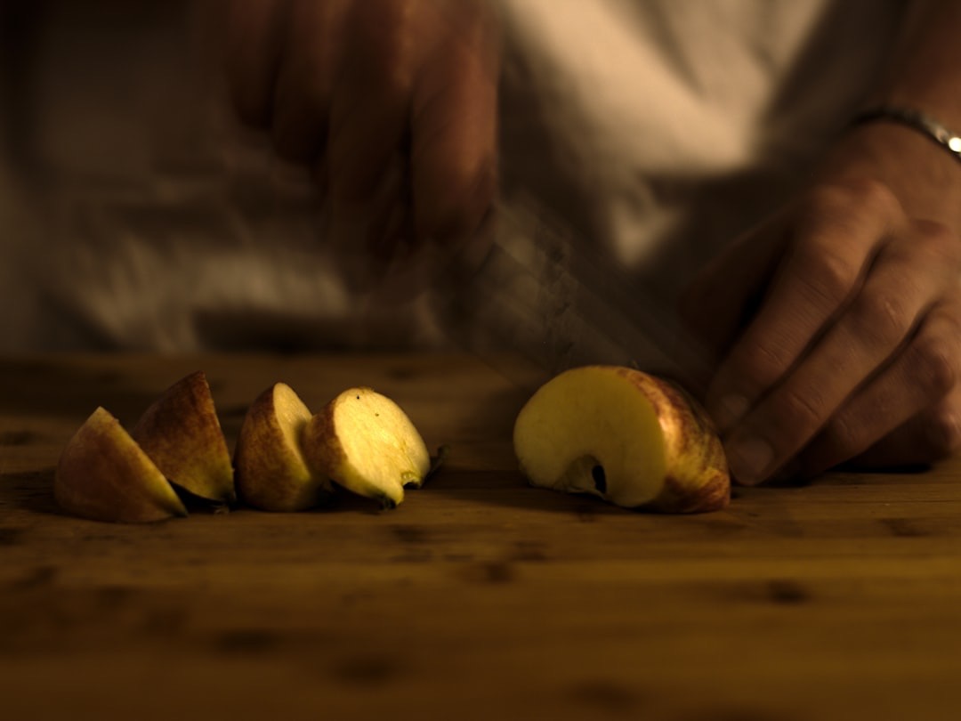 gesto tagliare ingredienti